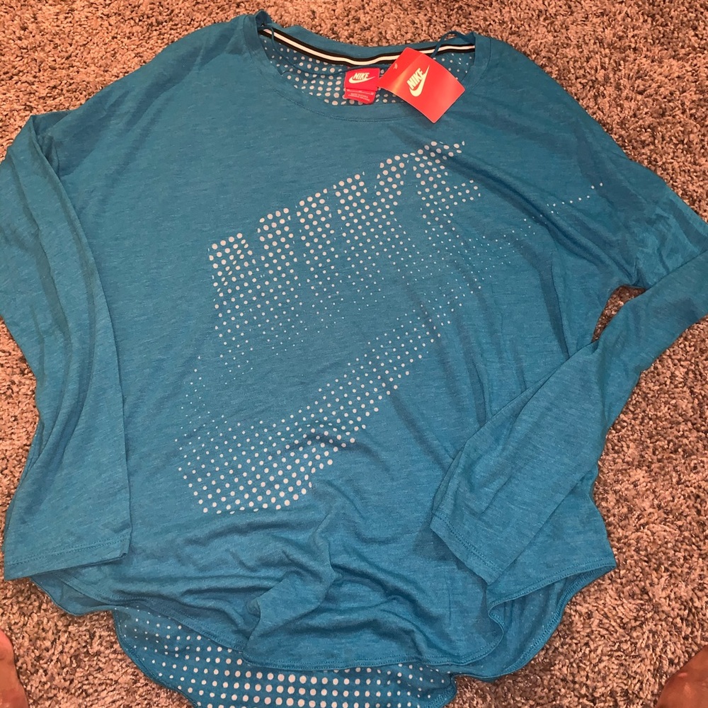 ✳️Long sleeve Nike shirt✳️